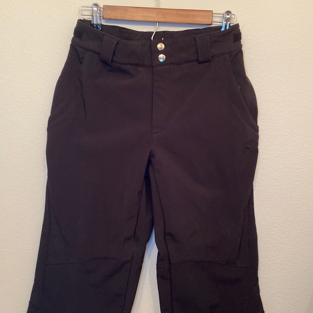 Women’s black Vertical ‘9 snow pants, EUC, size S